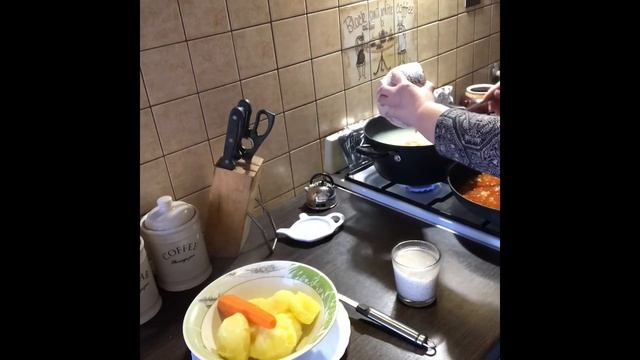 Готовим дома //Украинский капусняк // Cook At Home // Valentyna Life