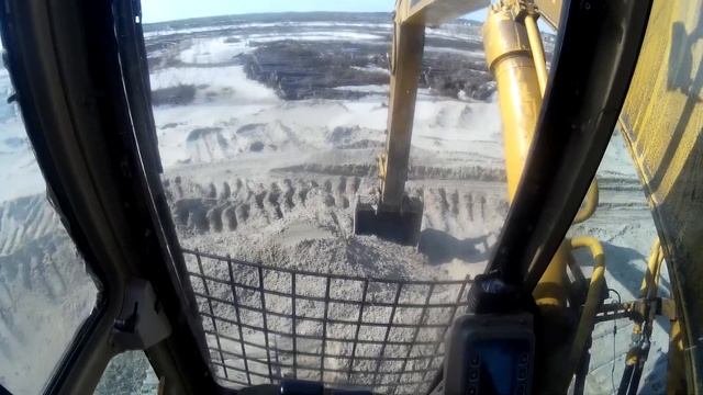 погрузка экскаватором