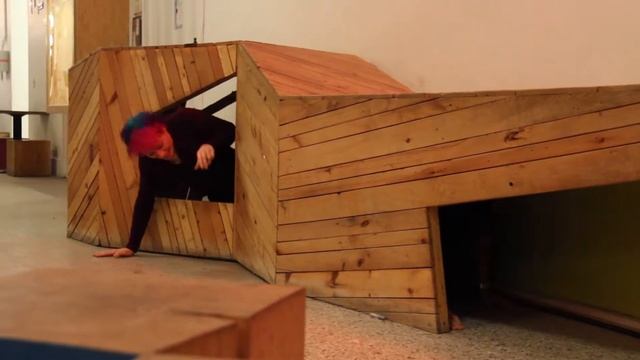 Day 20. Contact Improvisation. Friends смотреть онлайн