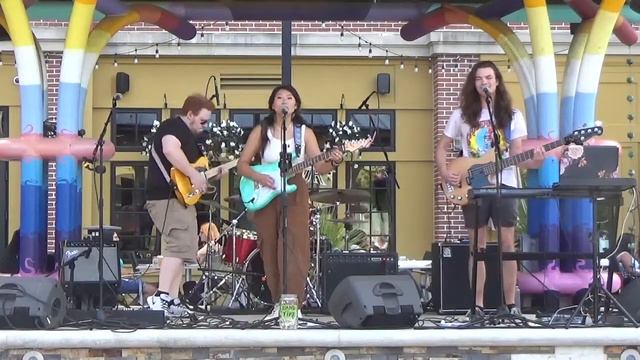 Here comes your man (cover) - POM POMS смотреть онлайн