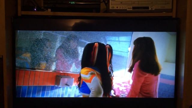 Mysterio yelling at stronghold and Wonder Woman trying to focus on her work смотреть онлайн