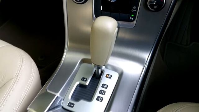 Tyn lon Volvo XC60 D5 AWD SE LUX смотреть онлайн
