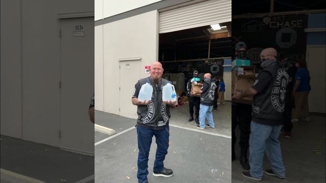 Insanos MC Charity drop off event￼ смотреть онлайн