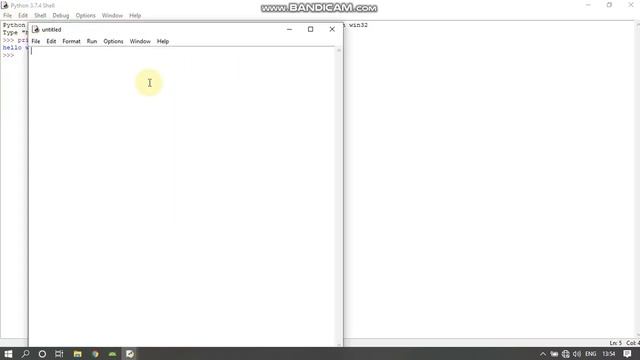 Print hello world in Python смотреть онлайн