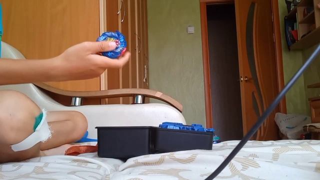 ящик бейблэйд берст смотреть онлайн