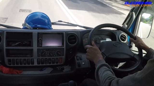 2015 Hino 300(Dutro) Euro5 617 Driving Scene