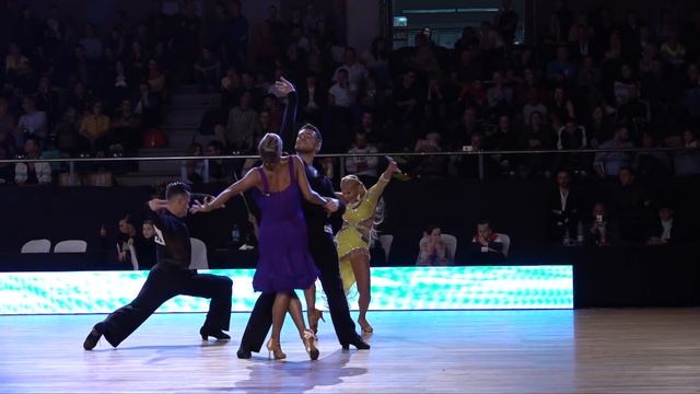 Timur Imametdinov - Nina Bezzubova | Rumba смотреть онлайн