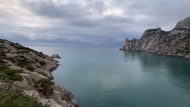 Тёплый зимний вечер в Новом Свете, крымская зима. смотреть онлайн