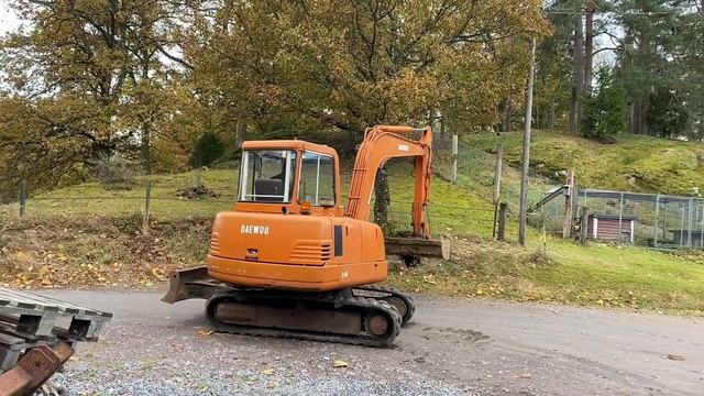 Köp Bandgrävare Daewoo S55 på Klaravik смотреть онлайн