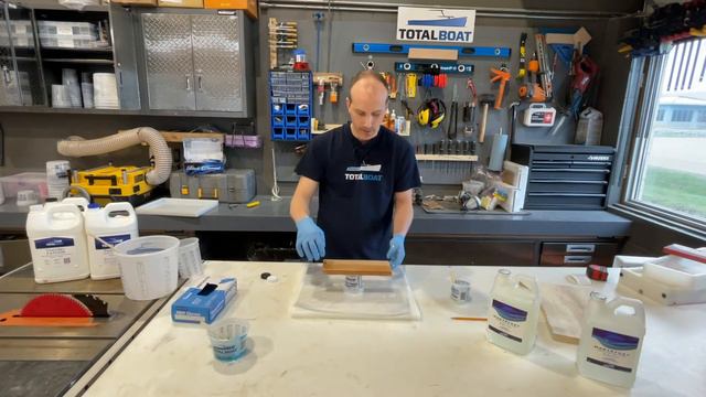 Epoxy Resin & Wood Basics Series - Epoxy Resin (Part 4/11) смотреть онлайн
