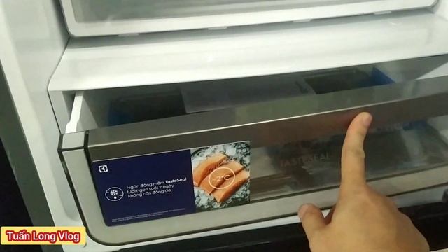 Review báo giá tủ lạnh Electrolux EBB3442K-H và EBB3462K-H ngăn đá dưới, đông mềm, lấy nước, làm đá смотреть онлайн