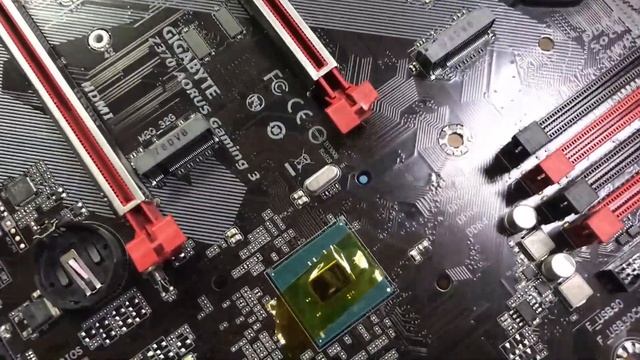Ремонт ИГРОВОЙ платы Z370 AORUS Gaming 3 / Клиент неправильно извлёк видеокарту и срезал 9 дорожек. смотреть онлайн