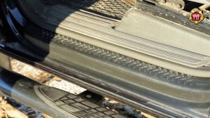 Накладки на внутренние пороги дверей Volkswagen Amarok, 2010-н.в.  (russ-artel.ru)