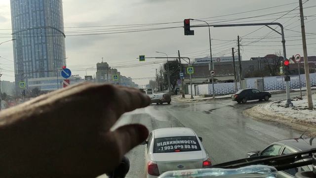 Почему фуры не ездят в правой полосе? смотреть онлайн