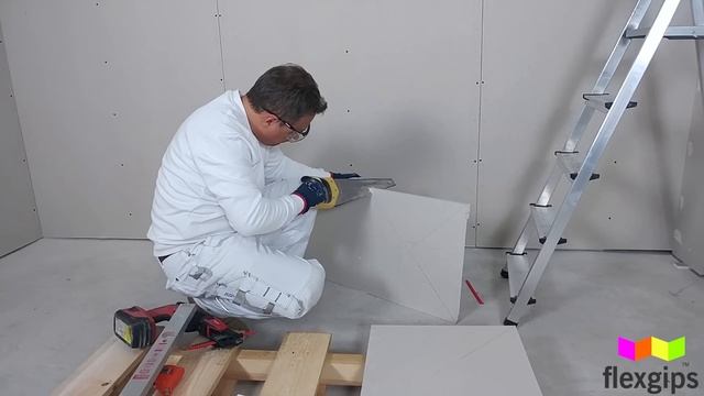 Sufit podwieszany z półką na oświetlenie LED - montaż za pomocą prefabrykatów z płyty gk - FLEXGIPS смотреть онлайн