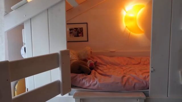 кровать домик чердак смотреть онлайн