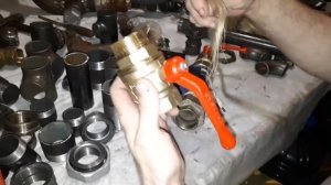 Шаровой кран и американка. Как соединить кран с американкой на лен. Как запаковать кран. Лен и паст