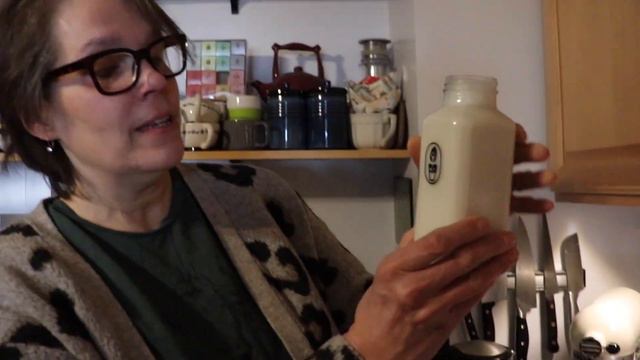 Milky Plant Unboxing & Review! смотреть онлайн