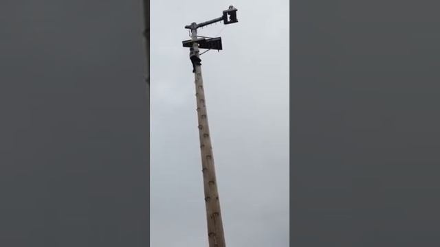 Lucy's free fall at Butlins смотреть онлайн