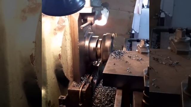 Красивая работа торцевой фрезы,при торцовке смотреть онлайн