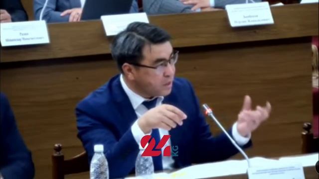 Женщину, которая украла телефон стоимостью 8 тысяч освободили только после вмешательства главы ВС К смотреть онлайн