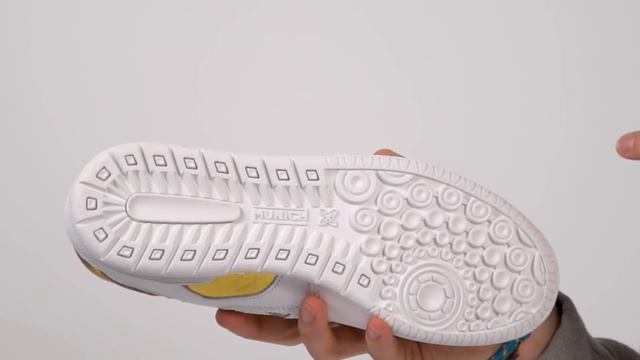 ¿Cuál es la MEJOR ZAPATILLA DE FUTSAL? // MEJORES ZAPATILLAS DE FÚTBOL SALA 2019 смотреть онлайн