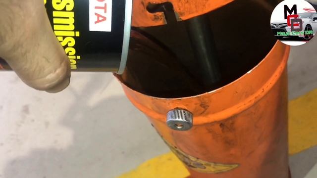 How to you change the manual gearbox oil in a Toyota Corolla смотреть онлайн