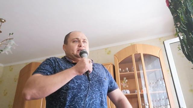 Максим Кравецкий, сл, музыка, исп Абрикосовый вечер смотреть онлайн