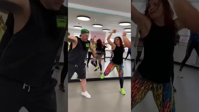??? #zumba #dance #fitness #zumbaonline смотреть онлайн