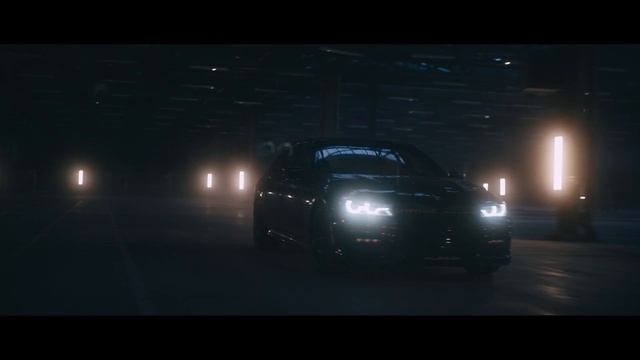 BMW ALPINA B7 Exclusive Edition смотреть онлайн