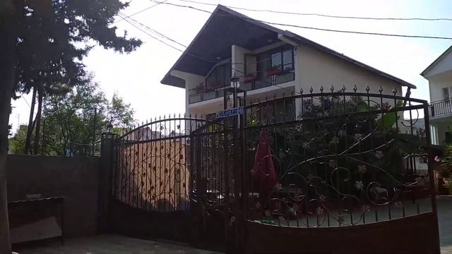 Вардане, Молодёжная улица. 1 Сентября, жара!! смотреть онлайн