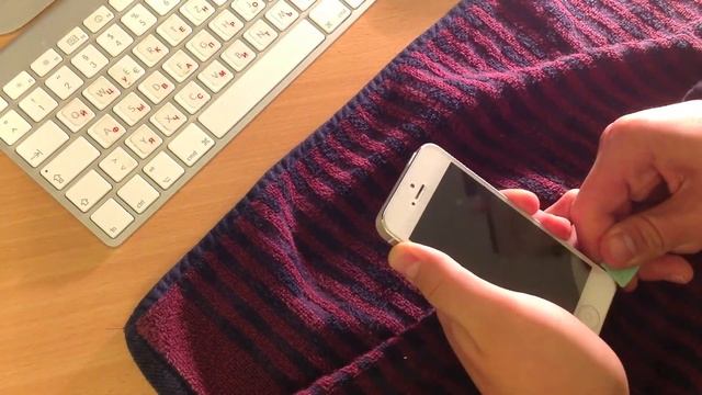 Как снять защ.стекло Glas.T (Spigen SGP) смотреть онлайн