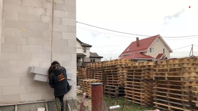 КАК УТЕПЛИТЬ АРМОПОЯС ПЕРЕКРЫТИЯ ДОМА [Дневник Домостроителя] смотреть онлайн