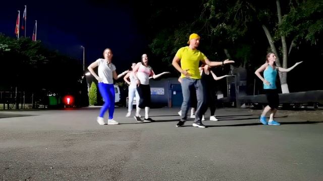 Sueltala-Cumbia/ZUMBA Dance