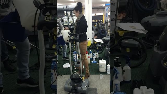 Методы чистки коврового покрытия смотреть онлайн