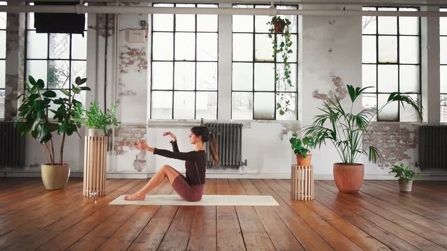 Essential Daily Pilates Routine | Lottie Murphy Pilates смотреть онлайн