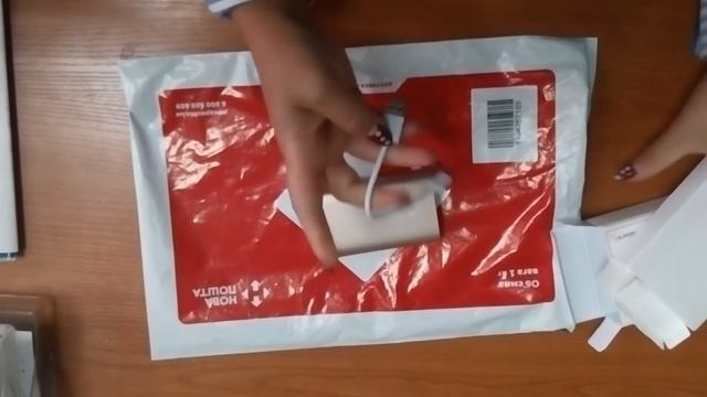 Универсальная батарея Xiaomi Mi Powerbank 10000mAh Gold смотреть онлайн