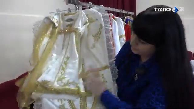 Уникальные наряды, где встречаются древние традиции, классика и новаторство смотреть онлайн
