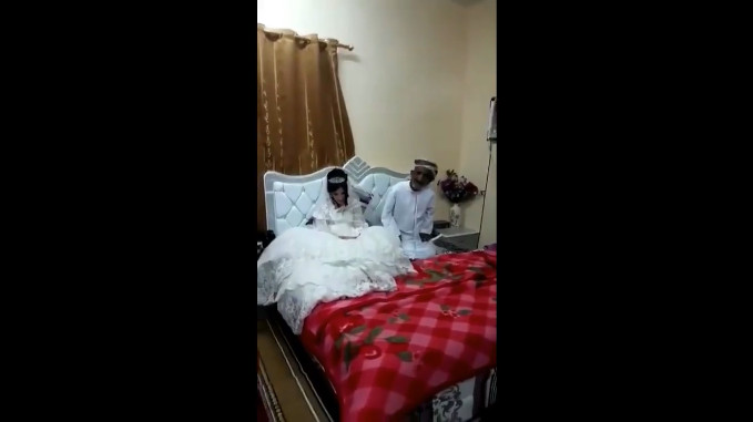 80-летний старик женится на 12-летней девочке смотреть онлайн