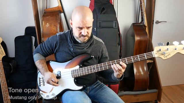 Fender Mustang Player 🆚 Squier Affinity P bass. ¿Cuál suena mejor? смотреть онлайн