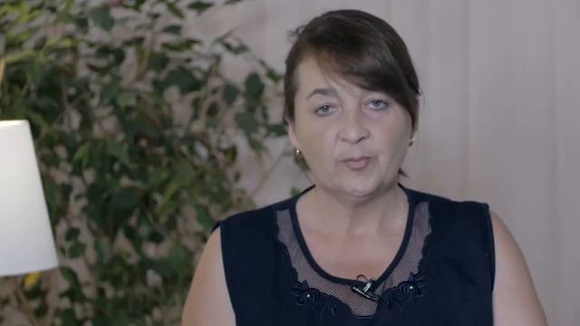 Положение «Сидя В Кровати» Для Приема Пищи смотреть онлайн