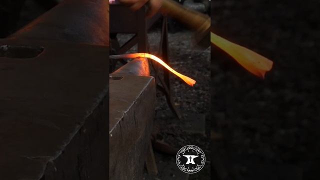 Forging a Candle Snuffer #shorts смотреть онлайн