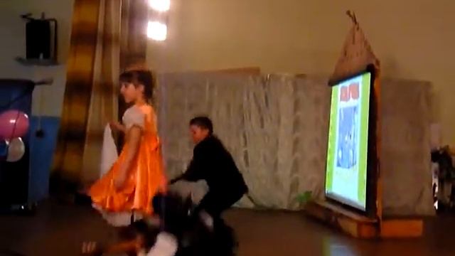 танец балалайка.avi смотреть онлайн
