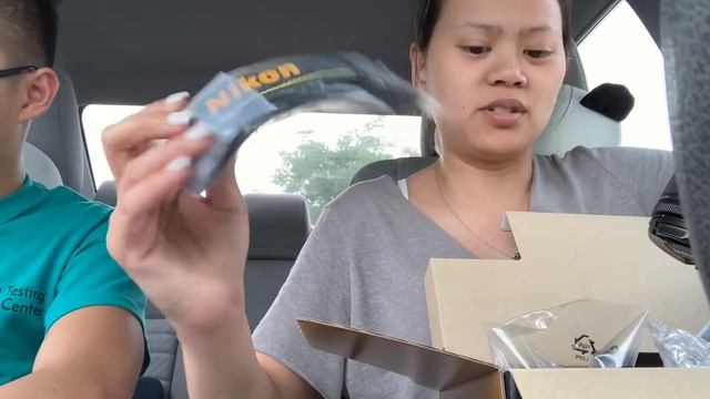 FIRST DSLR | NIKON D5600 BUNDLE UNBOXING смотреть онлайн