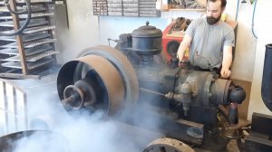 Запуск 10-литрового двигателя, работающего на сырой нефти. Нефтяной двигатель 1915 года