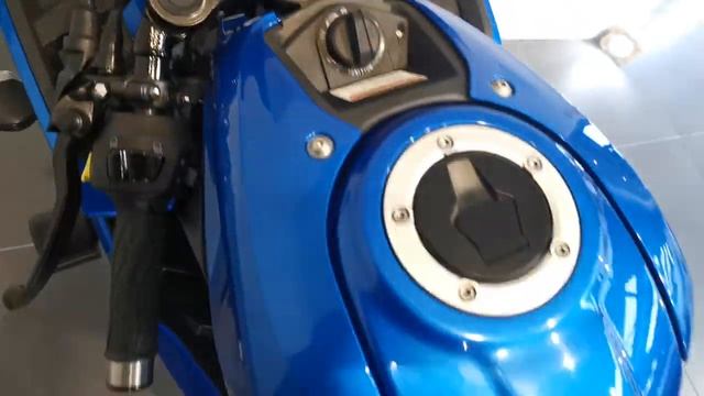 158802 Suzuki GSX-R125 смотреть онлайн