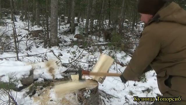 Марал 2 на 75 рукояти от Рыси . Наматываю паракорд и колю дрова смотреть онлайн