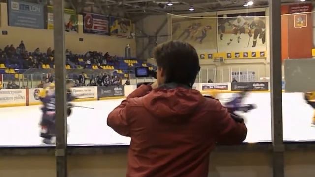 Идем на хоккей!!! смотреть онлайн