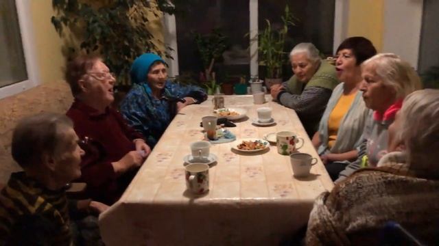 Серебряные волонтеры в центре "Мы вместе" смотреть онлайн