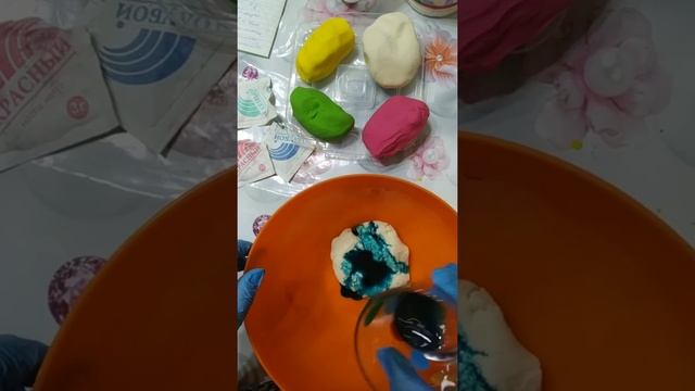 Как сделать солёное тесто для лепки. Простой способ. смотреть онлайн